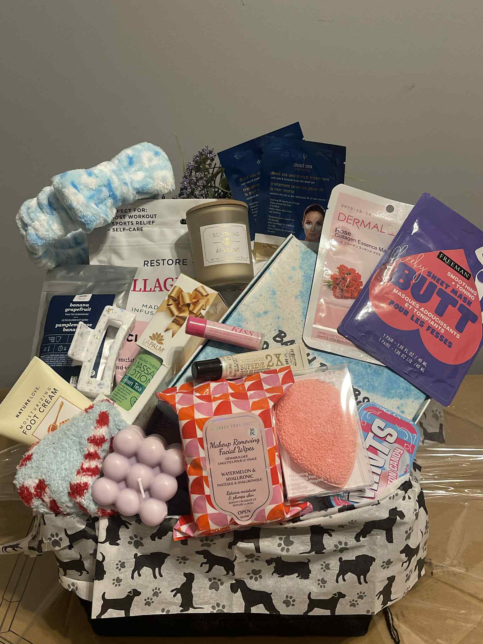 Because Humans Need Treats Too ! Spa Basket